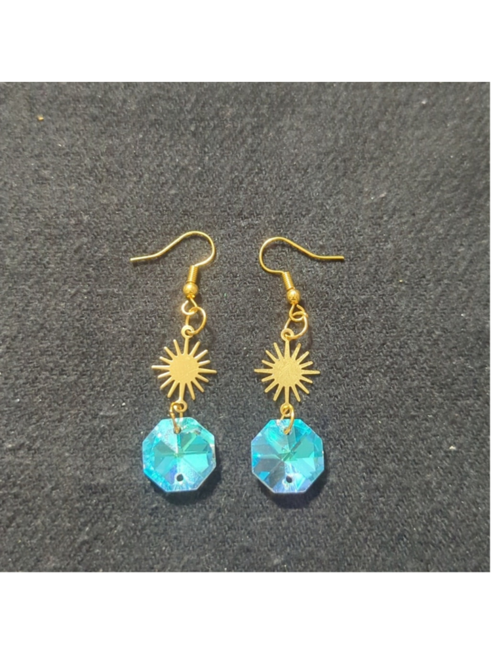 Gold Tone Sun Star Burst Clear Faceted Crystal Dangle Drop Statement Earrings